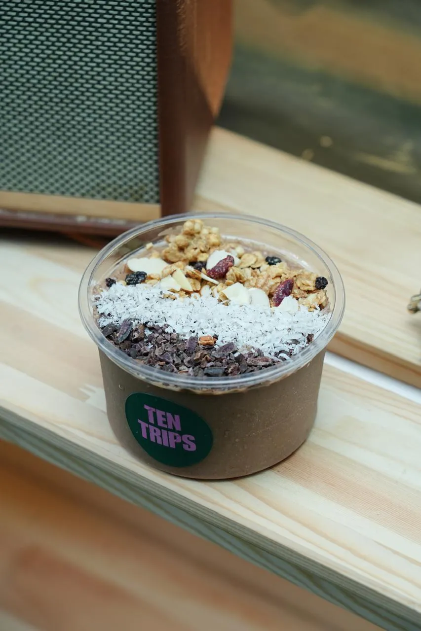D.A.R.K coffee smoothie bowl at Ten Trips Cafe Kandivali East Mumbai
